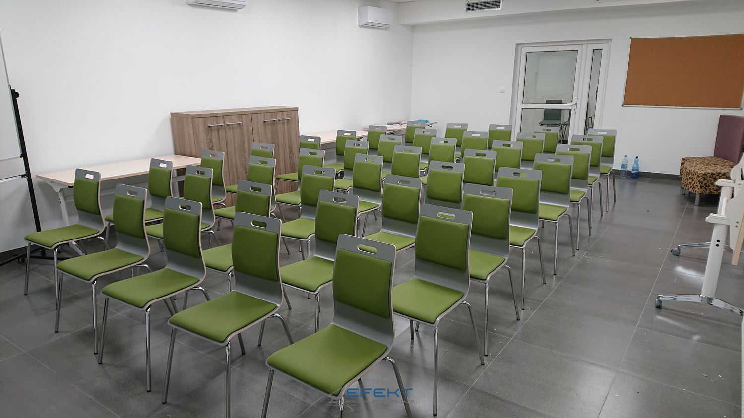 Sala spotkań w Błotnicy - krzesła konferencyjne